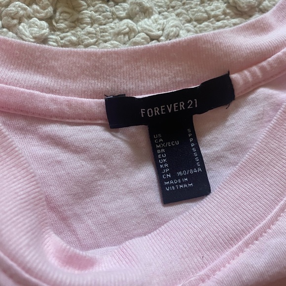 Pink flower tee🔔3/12$🔔 - Picture 2 of 2